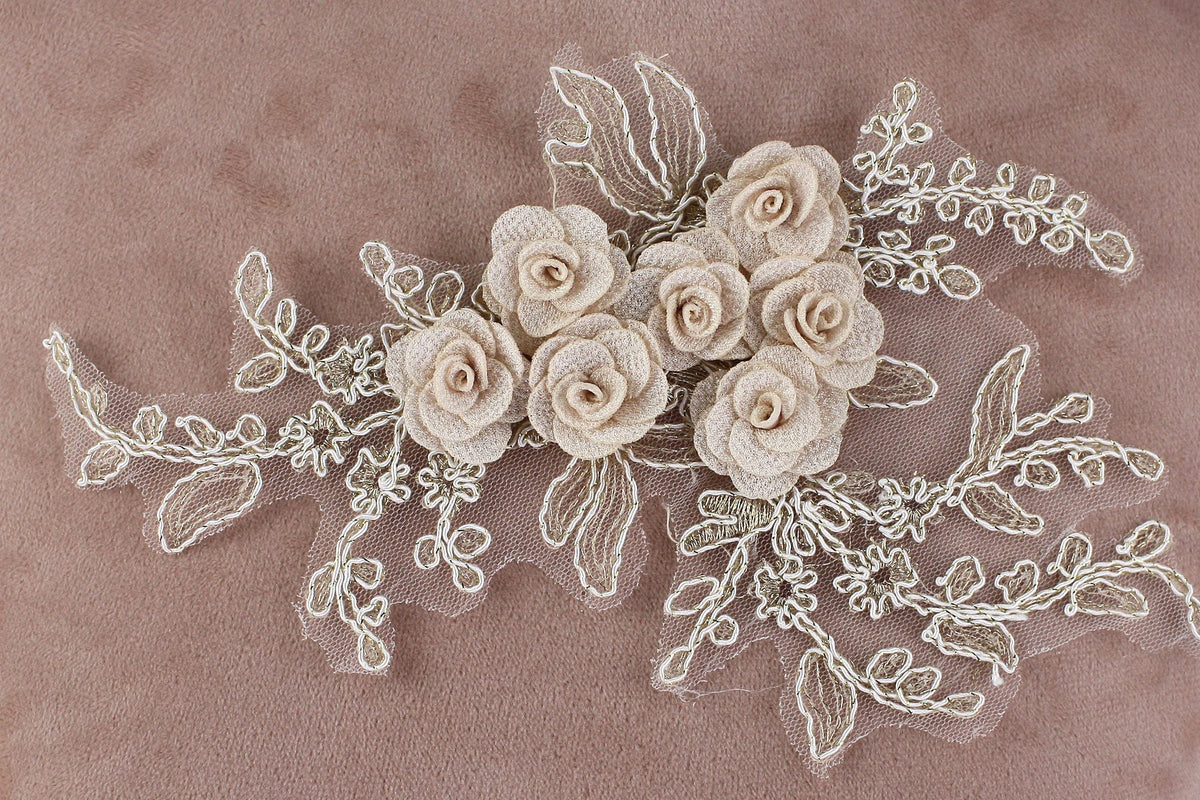 a close up of a piece of cloth with flowers on it