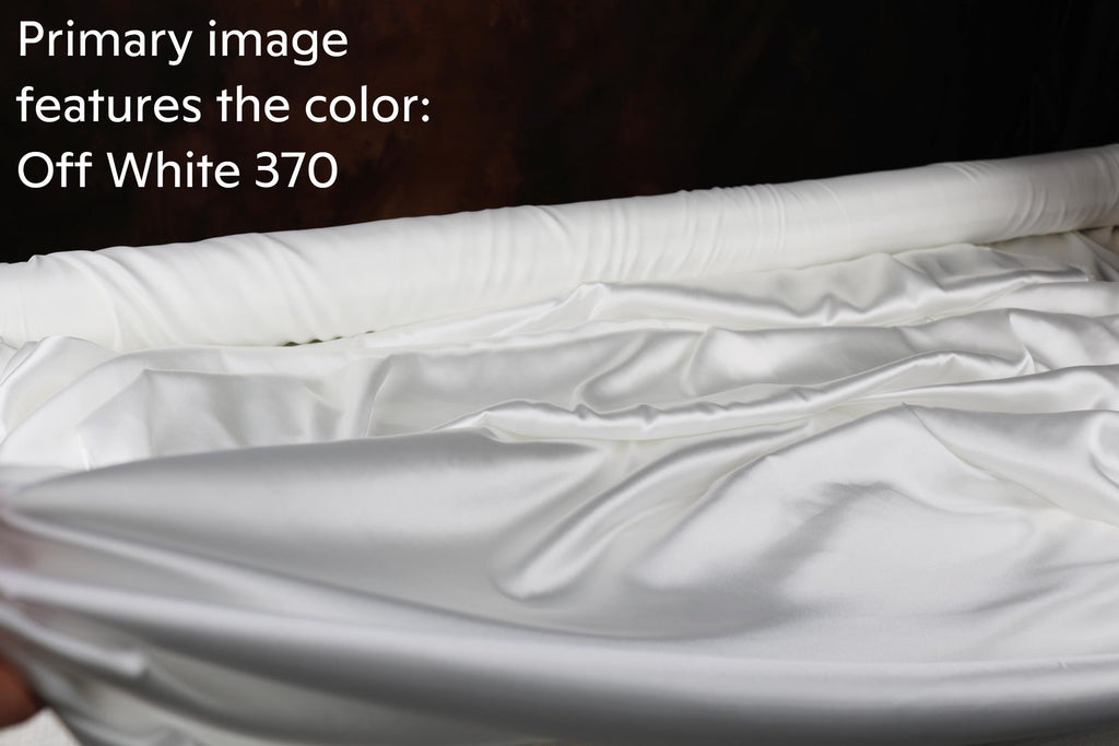 the color: Off White 370.